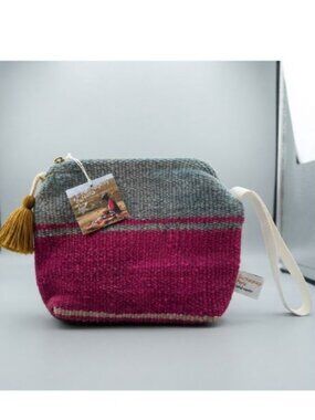 NWT SUMAQKAY PERU Hand Woven CLUTCH BAG 10" X 7" LINED SOFT 100% WOOL ZIP